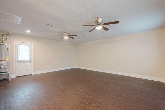 Building Photo - 1447 Willow Rock Rd