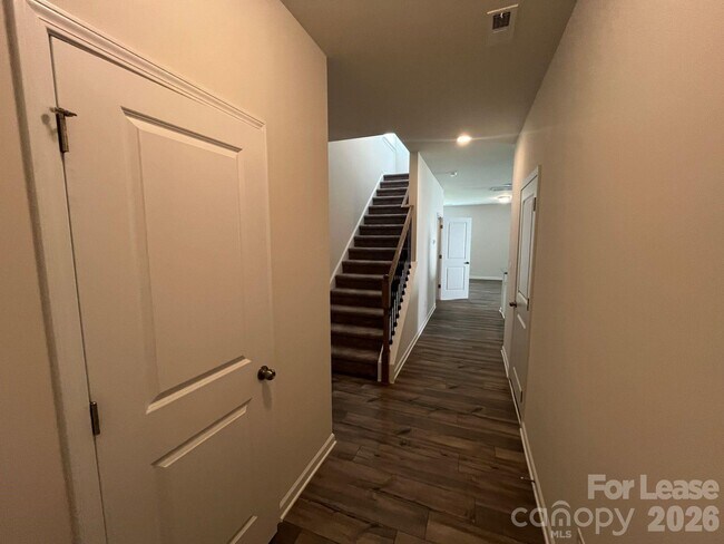 Building Photo - 1120 Langston Ln