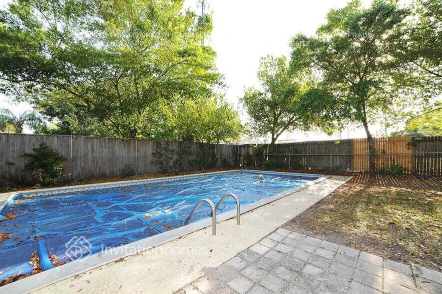 Building Photo - 3410 Sherry Dr