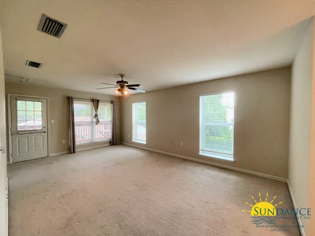 Building Photo - Great 1 Bedroom Unit in Fort Walton Beach