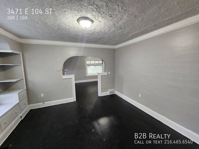 Building Photo - 3471 E 104th St