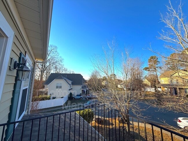 Building Photo - 5200 Craftsman Ridge Dr