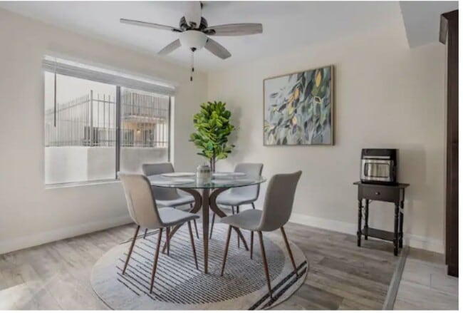 Building Photo - For Rent: Modern 2-Bedroom, 2-Bath Townhouse Apartment