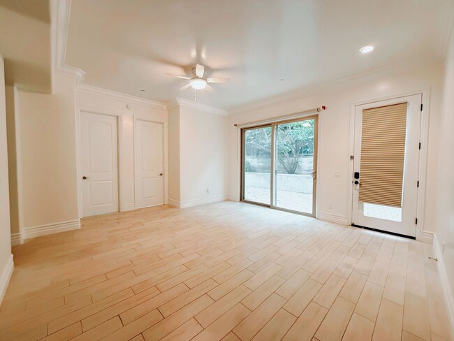 Building Photo - Spacious 6 Bed in Carlsbad with Ocean Views and Roof Top deck, 1 mile to the Beach!!