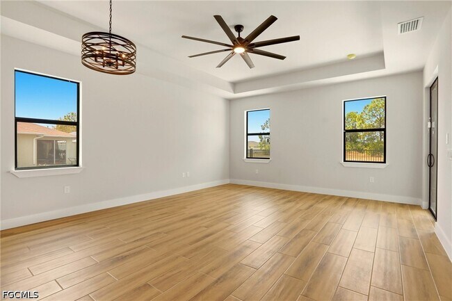 Building Photo - 2630 NW 23rd Ave