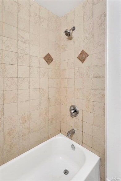 Building Photo - 348 W 83rd St