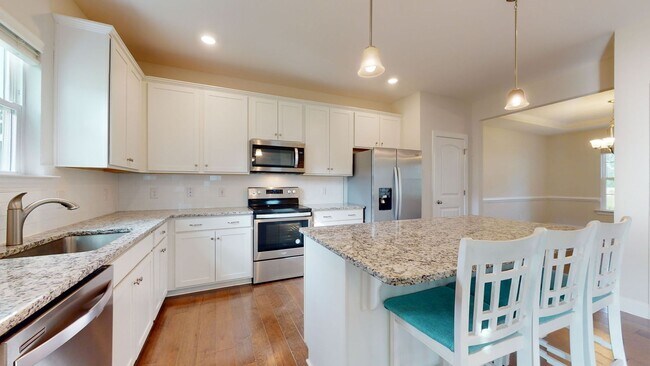 Building Photo - 507 W Red Head Cir