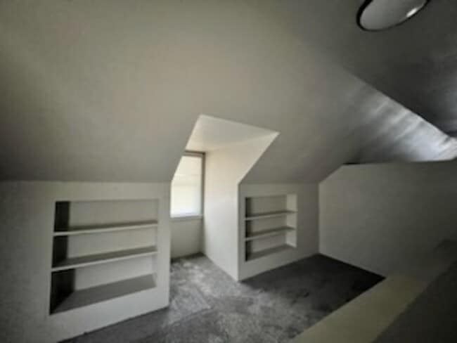 Building Photo - 1909 Williams Blvd SW