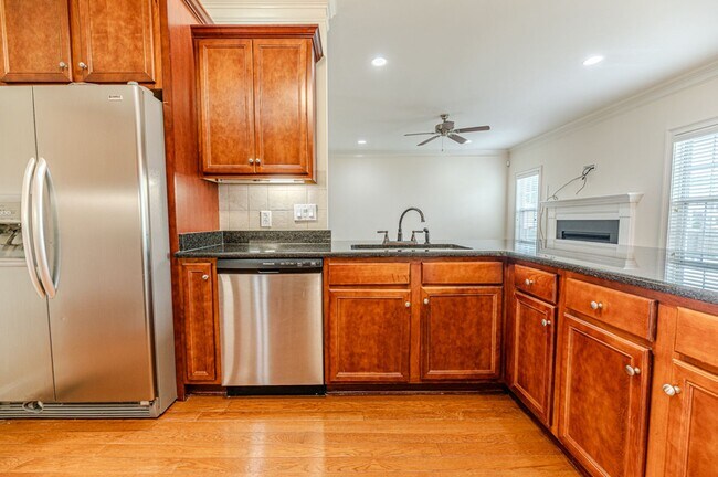 Building Photo - Perfectly Located 4-Bedroom Home Minutes from I-295, Hope Mills & Fort Bragg!