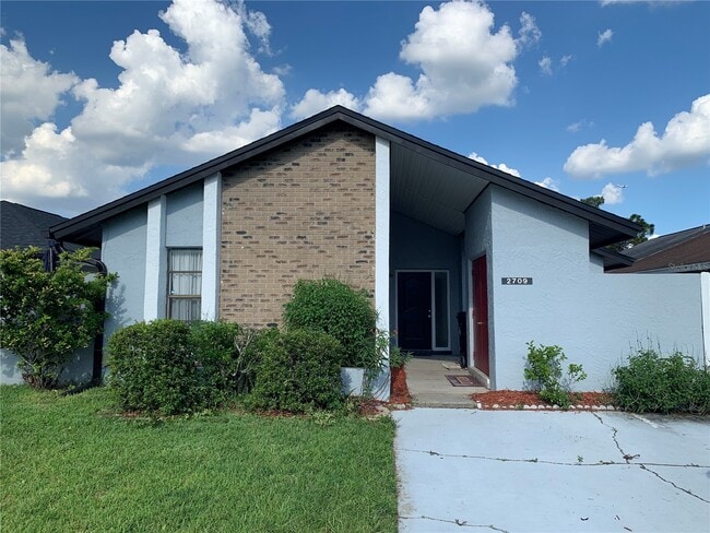 Building Photo - 2709 Shadybranch Dr