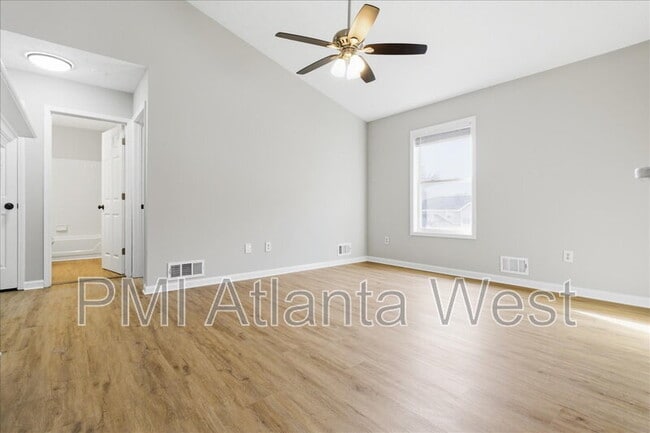 Building Photo - 5876 Old Wellborn Trce