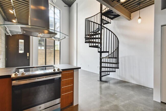 Building Photo - 217 N 12th St