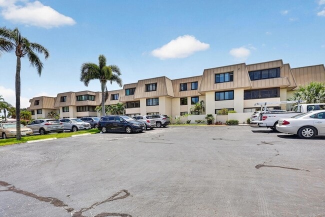 Building Photo - 1800 SE St Lucie Blvd