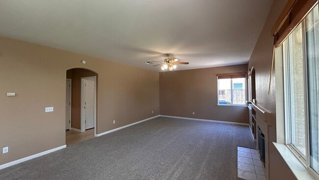 Building Photo - 4108 Imagine Ct