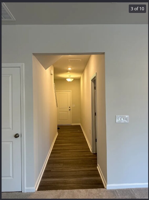 Building Photo - 874 McKenzie Pk Ter