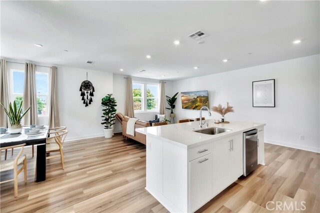 Building Photo - 1531 W Bushell St