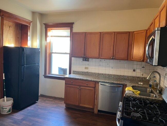 Building Photo - 4154 W 21st Pl