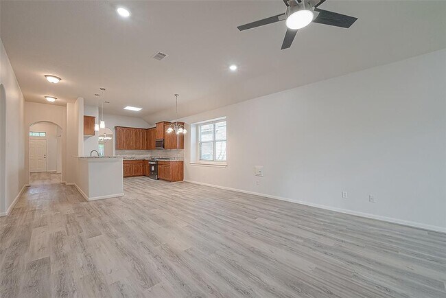 Building Photo - 988 Arbor Crossing