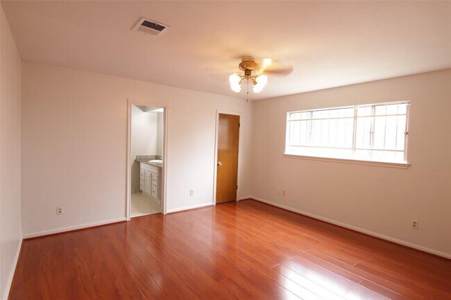 Building Photo - 8826 Stroud Dr