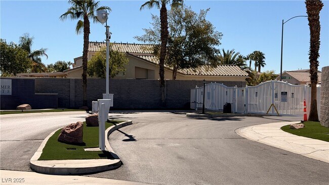 Building Photo - 7777 Lobella St