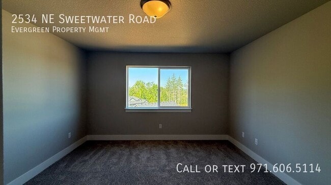 Building Photo - 2534 NE Sweetwater Rd