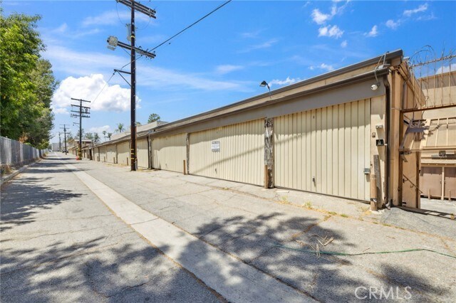 Building Photo - 17000 Burbank Blvd