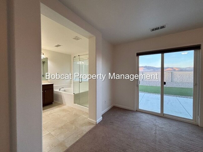 Building Photo - 100 Deschutes Dr