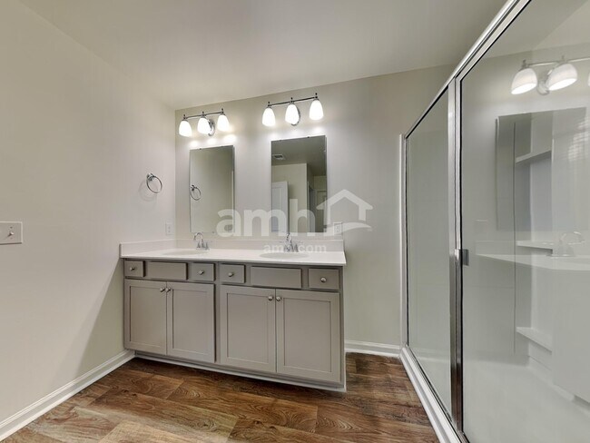 Building Photo - 118 Tobago Cir