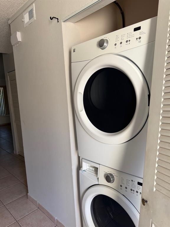 Building Photo - 1009 Westside Dr