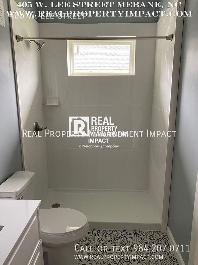 Building Photo - 405 W Lee St