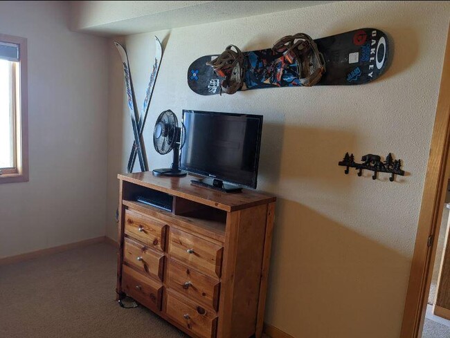 Building Photo - 152 Bighorn Ct