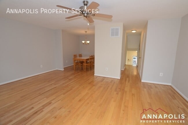 Building Photo - 558 Melissa Ct