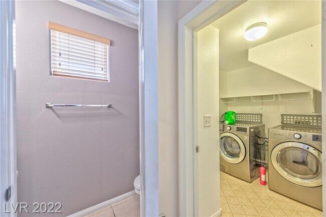 Building Photo - 3BD/2.5BA | Open-Concept Living in Gated Cottages at Southern Hills