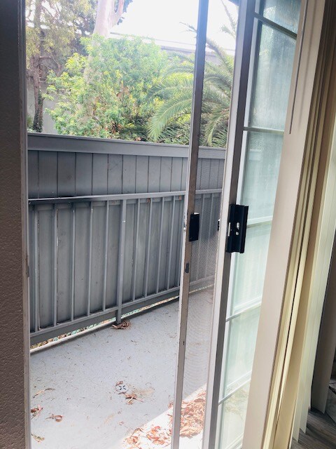 Building Photo - 2642 S Sepulveda Blvd