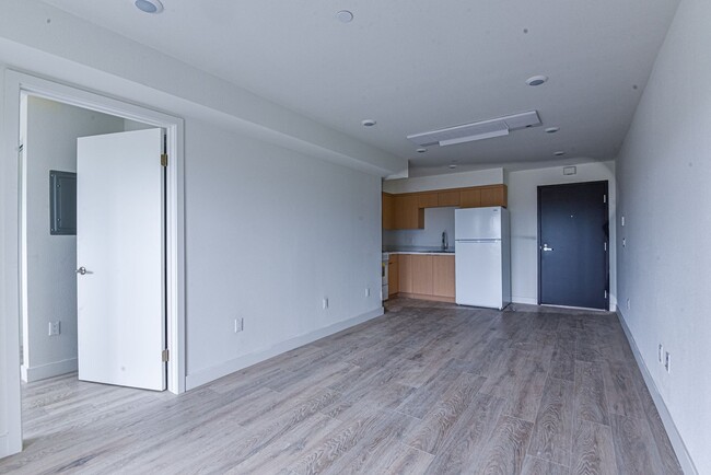 Building Photo - 7410 S Avalon Blvd