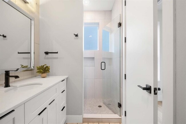 Building Photo - 4513 S 3rd St