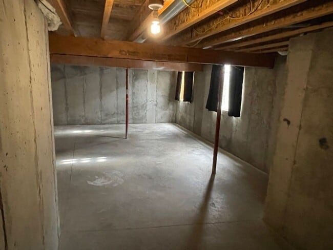 Building Photo - 3371 Chaparral Dr
