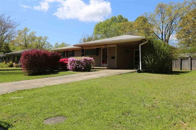 Building Photo - 312 Wedgewood Rd