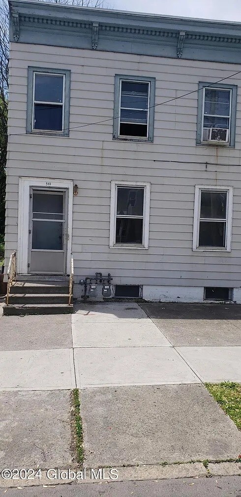 Building Photo - 510 Clinton Ave