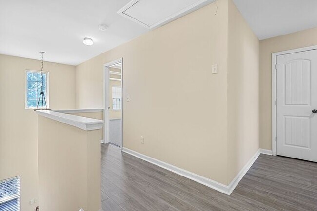 Building Photo - 2375 Morgan Farm Dr