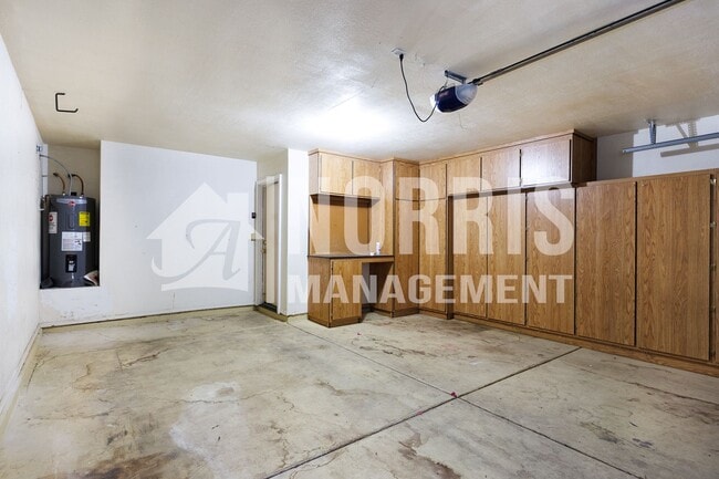 Building Photo - Great Home in a Great Location