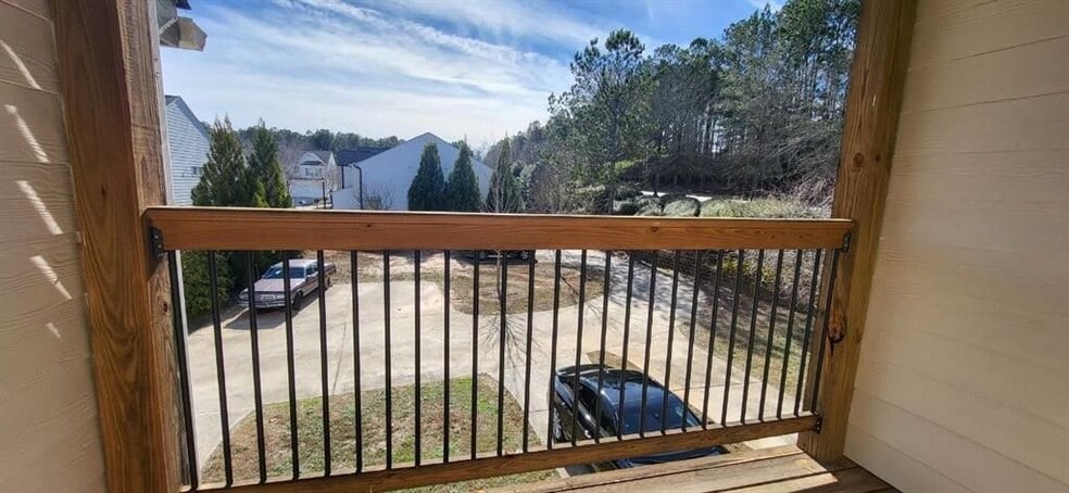 Building Photo - 45 Newnan Lakes Dr