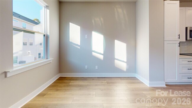 Building Photo - 4122 Salient St