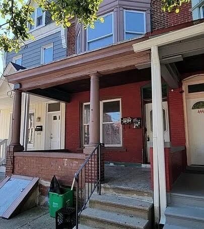 Building Photo - 442 W Allen St