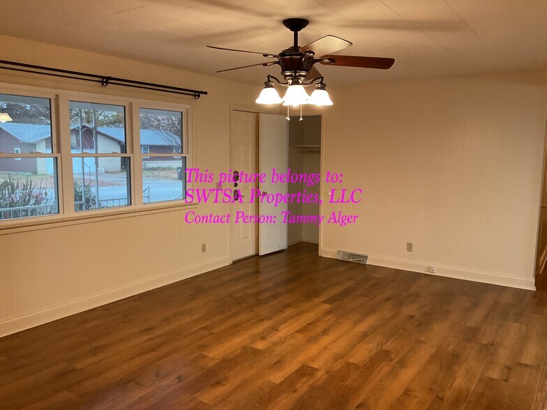 Building Photo - 929 Wood Street