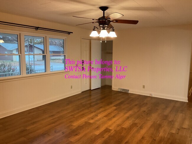 Building Photo - 929 Wood Street