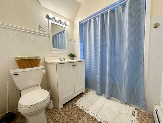 Building Photo - 60 Franklin St