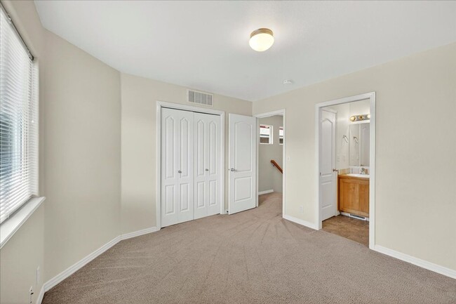 Building Photo - Boise Living at Its Best, A Stylish 3 Bed Home Near BSU, Downtown & the Greenbelt!