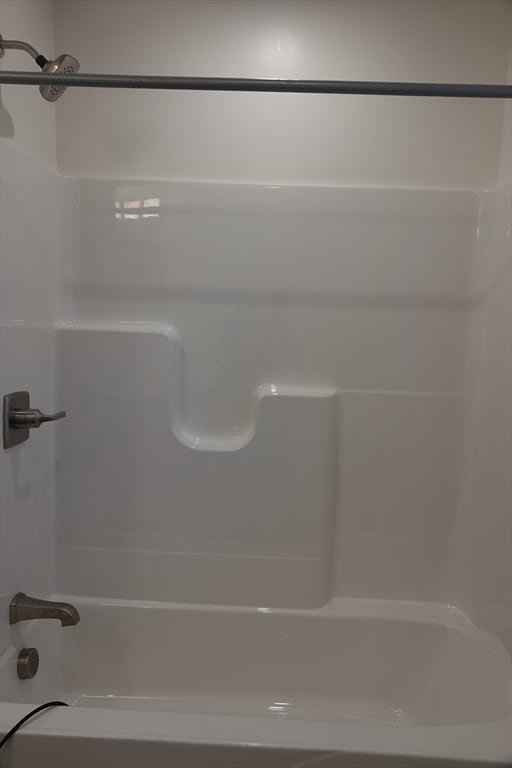 Building Photo - 6 Pondover Rd