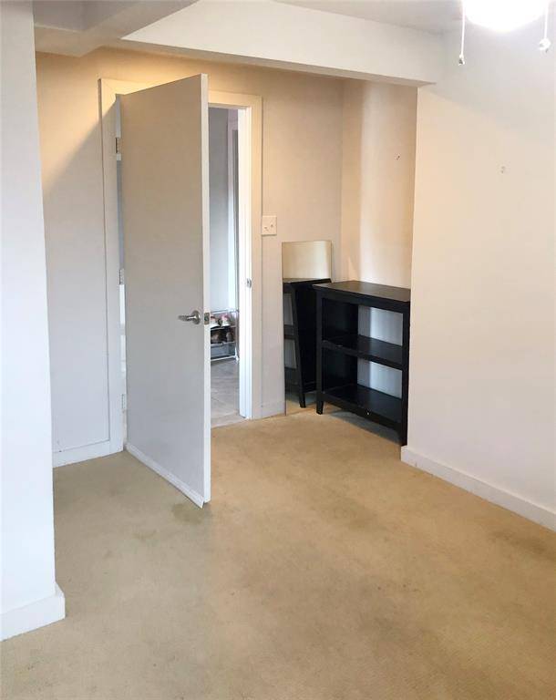 Building Photo - 3312-1 Greenbriar Dr